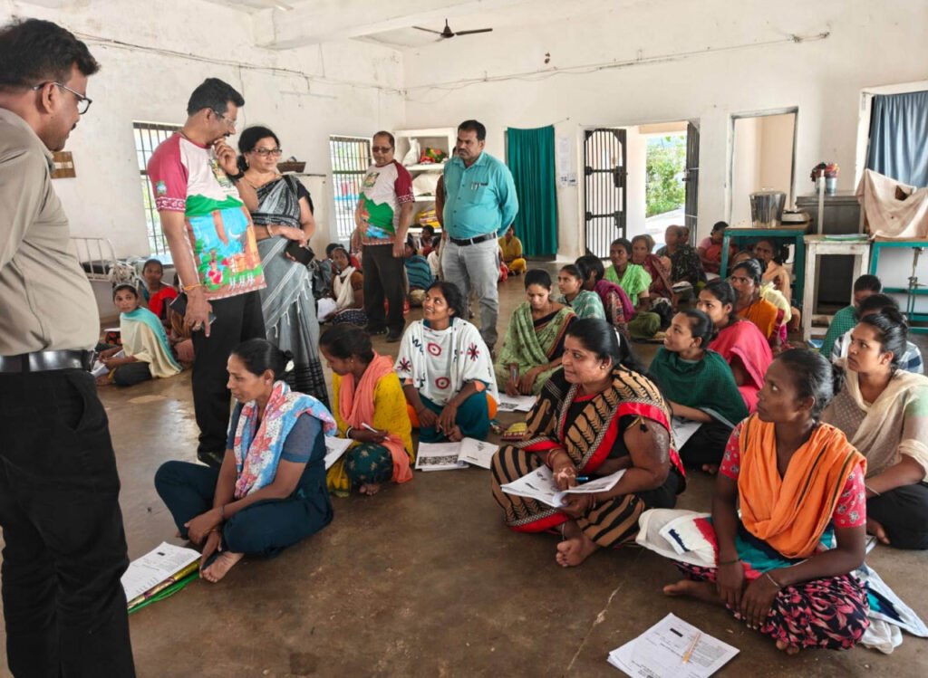 हथियार छोड़ शिक्षा की राह पर बढ़ रहे पुनर्वासित युवा, उल्लास महापरीक्षा में 28 युवा हुए शामिल