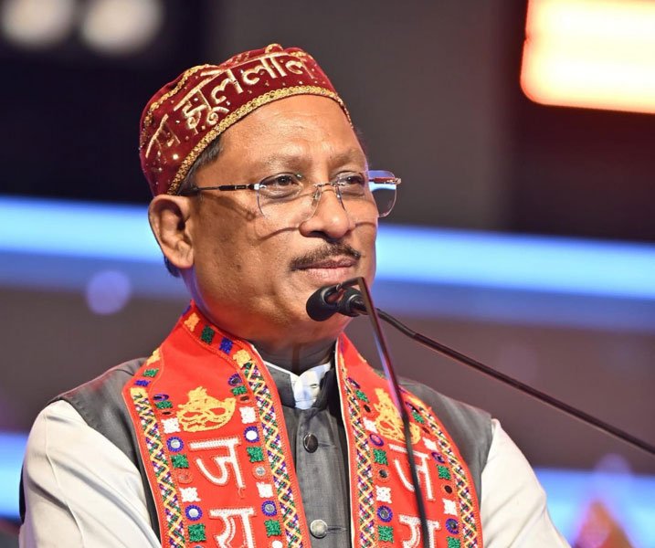 मुख्यमंत्री विष्णु देव साय छत्तीसगढ़ सिंधी सेवा महापंचायत द्वारा आयोजित ‘चन्ड्र जी रात, सिंधिन जो मेलो – आनंद मेलो’ में हुए शामिल