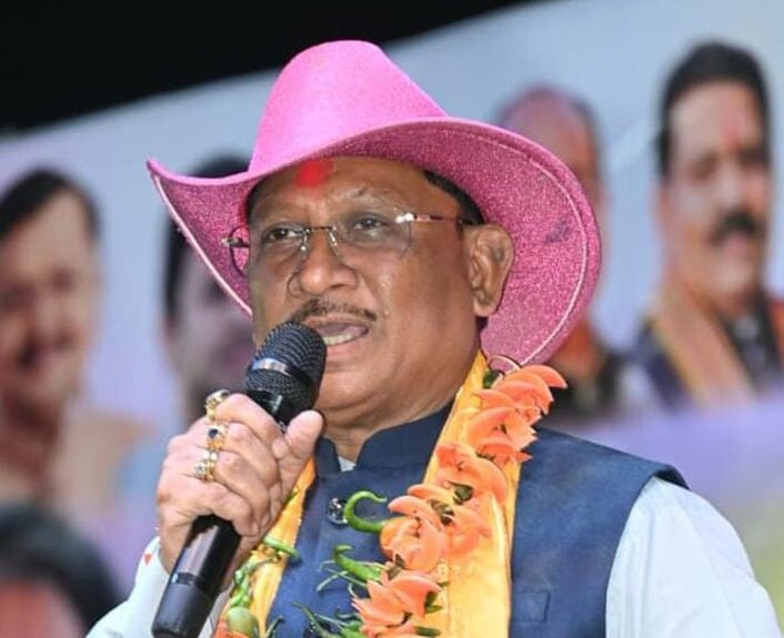 रंगों में घुला समरसता का संदेश: मुख्यमंत्री विष्णु देव साय होली मिलन समारोह में हुए शामिल