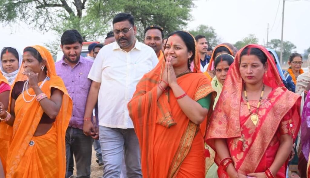 मंत्री लक्ष्मी राजवाड़े ने 3.80 करोड़ रूपए की सड़क निर्माण कार्य का किया शुभारंभ