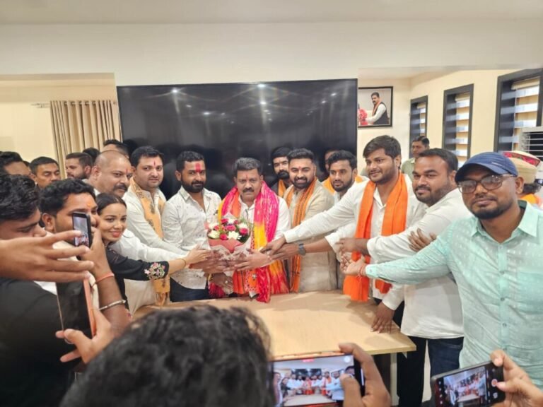 भाजयुमो ने की उप मुख्यमंत्री विजय शर्मा से मुलाकात