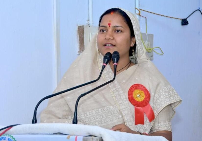 शिक्षकों के समर्पण से ही होगा शिक्षा का सशक्त निर्माण – मंत्री लक्ष्मी राजवाड़े