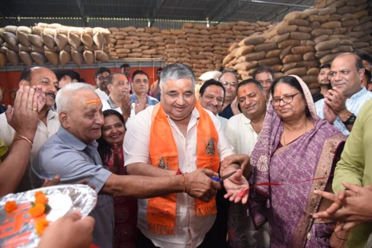 पर्यटन एवं संस्कृति मंत्री राजेश अग्रवाल ने दिलाई जनगणना शपथ