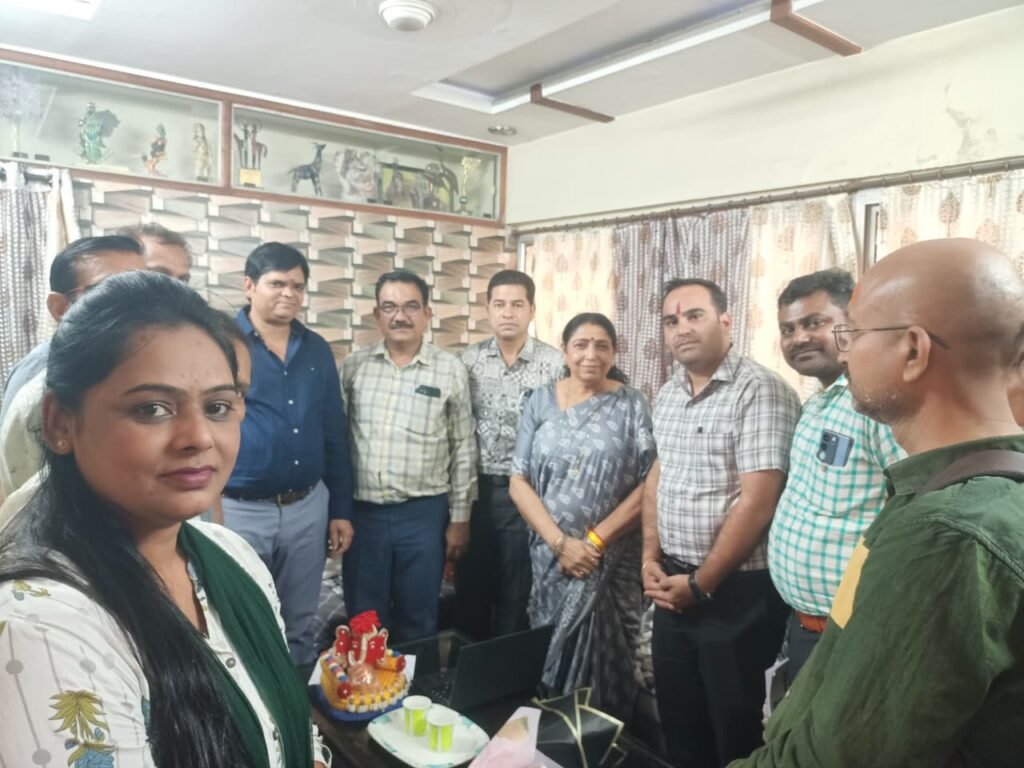 राज्यसभा सांसद श्रीमती लक्ष्मी वर्मा ने जनगणना निदेशालय के मकान सूचीकरण अभियान अंतर्गत ऑनलाइन स्वगणना पत्रक भरा