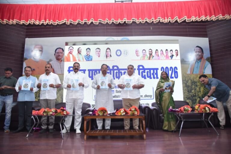 ग्रामीण अर्थव्यवस्था का मजबूत आधार स्तंभ हमारा पशुधन-पर्यटन एवं संस्कृति मंत्री राजेश अग्रवाल