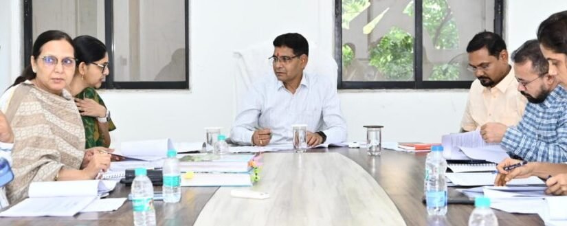 सुशासन, पारदर्शिता और समयबद्ध तरीके से जनहितैषी कार्यों को पूरा करने सरकार प्रतिबद्ध-मंत्री टंक राम वर्मा