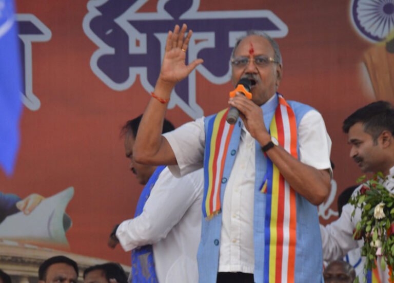 बाबा साहेब के संविधान ने ही हमें जनप्रतिनिधि के रूप में सेवा का अधिकार दिया: सांसद बृजमोहन अग्रवाल