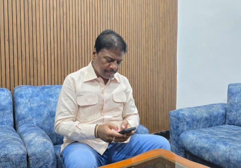 वन मंत्री केदार कश्यप ने भरा ऑनलाइन स्व-गणना पत्रक, नागरिकों से सहभागिता की अपील