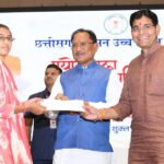 युवाओं के उज्ज्वल भविष्य के लिए सरकार पूर्णतः प्रतिबद्ध : मुख्यमंत्री विष्णु देव साय