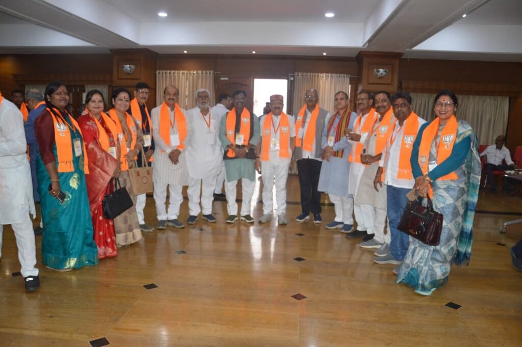 भाजपा 24 घंटे सक्रिय रहने वाली पार्टी, जनता का विश्वास ही हमारी ताकत: बृजमोहन अग्रवाल
