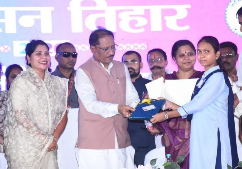 ग्रामीण अंचल की बेटी बनी प्रेरणा: मुख्यमंत्री साय ने सराहा उत्कृष्ट प्रदर्शन