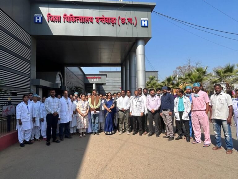स्वास्थ्य के क्षेत्र में राष्ट्रीय पटल स्थान बना रहा है दंतेवाड़ा का जिला चिकित्सालय