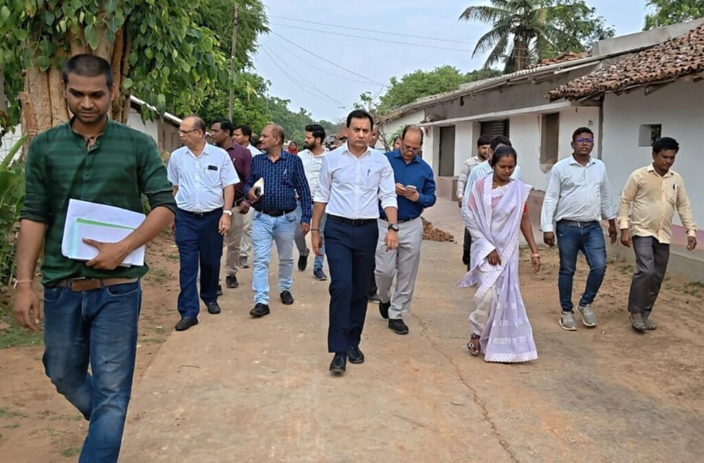 जल स्रोतों की निरंतरता सुनिश्चित करने जल संरक्षण और भू-जल संवर्धन पर दें विशेष ध्यान : कमल किशोर सोन