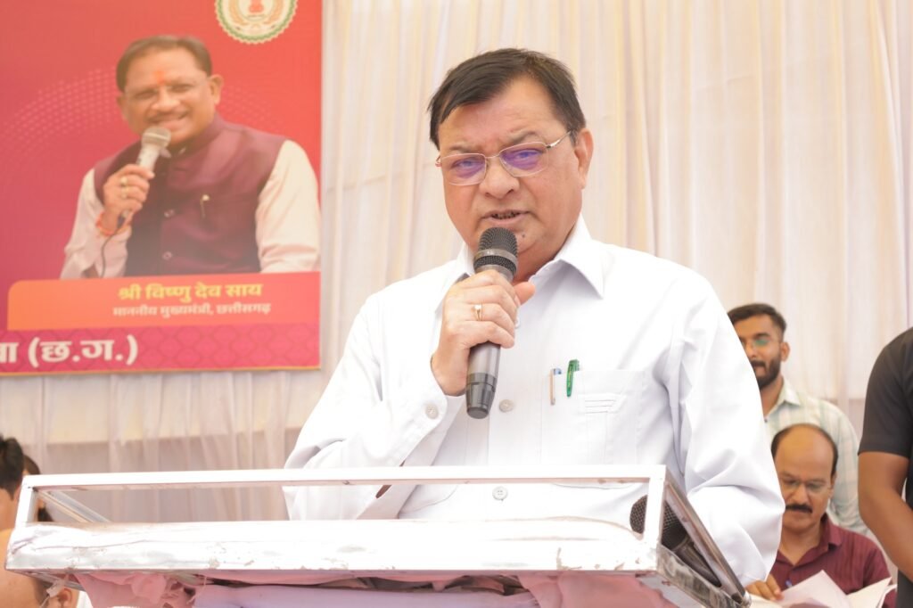 शिविर में ही समस्या का निराकरण हो जाना एक बड़ी उपलब्धि – मंत्री श्री लखनलाल देवांगन