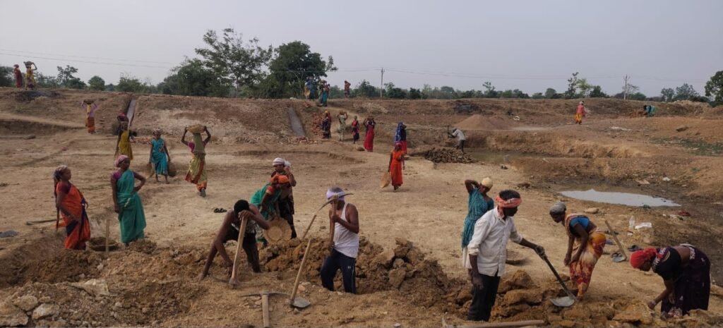 मोहला-मानपुर-अंबागढ़ चौकी में जल संरक्षण बना जनआंदोलन