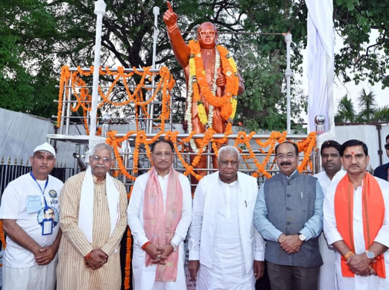 सुशासन तिहार 2026: मुख्यमंत्री साय ने किया मुंगेली नगर के चौक-चौराहों में स्थापित प्रतिमाओं का अनावरण
