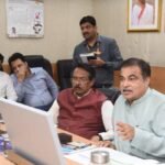 केंद्रीय मंत्री नितिन गडकरी ने असम में राष्ट्रीय राजमार्ग परियोजनाओं की प्रगति और गुणवत्ता की समीक्षा की