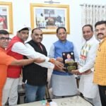 मुख्यमंत्री विष्णु देव साय से भारतीय रेडक्रास सोसायटी के पदाधिकारियों ने की सौजन्य भेंट