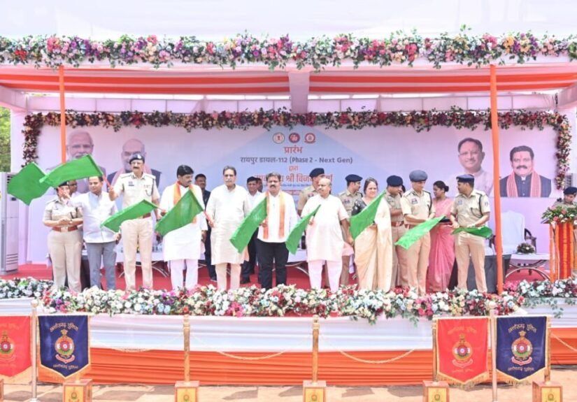 रायपुर पुलिस कमिश्नरेट में “डायल-112 फेस-2 नेक्स्ट जनरेशन” सेवा का उप मुख्यमंत्री ने किया शुभारंभ