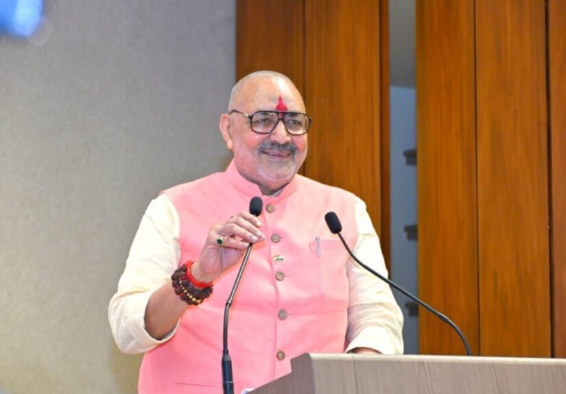 विकसित भारत के निर्माण के लिए 12 वर्षों में ऐतिहासिक कार्य हुए : गिरिराज सिंह