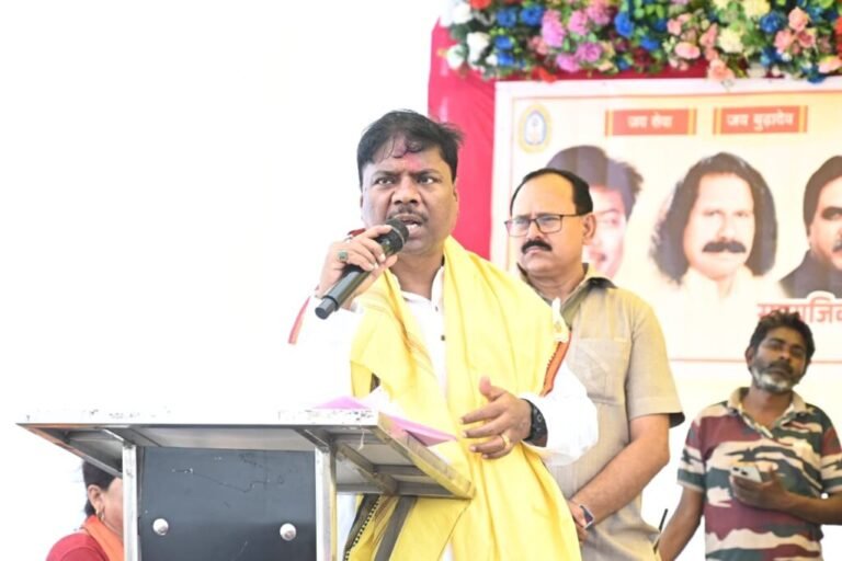 आदिवासी समाज के सशक्त नेतृत्व और शिक्षा से नए छत्तीसगढ़ का निर्माण हो रहा है: मंत्री केदार कश्यप