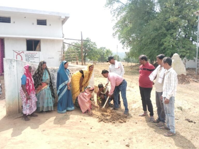 विश्व पर्यावरण दिवस पर ‘एक पेड़ माँ के नाम’ अभियान के तहत केशकाल में अनूठी पहल