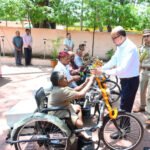 राज्यपाल ने दिव्यांग पुनर्वास केंद्र माना कैंप का किया अवलोकन