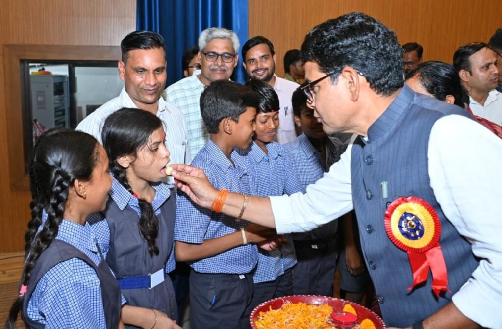 स्वस्थ बच्चे ही देश का मजबूत भविष्य- राजस्व मंत्री टंक राम वर्मा