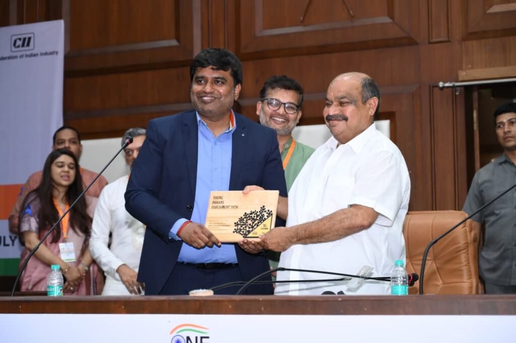 युवा संसद में दिखी लोकतंत्र की नई तस्वीर, विधायक पुरन्दर मिश्रा बोले— जागरूक युवा ही विकसित भारत की पहचान