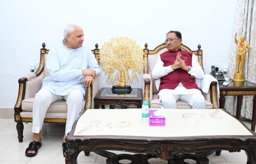 मुख्यमंत्री साय से लघु उद्योग भारती के प्रतिनिधिमंडल ने की सौजन्य मुलाकात: 14वें इंडिया इंडस्ट्रियल फेयर की तैयारियों पर हुई चर्चा