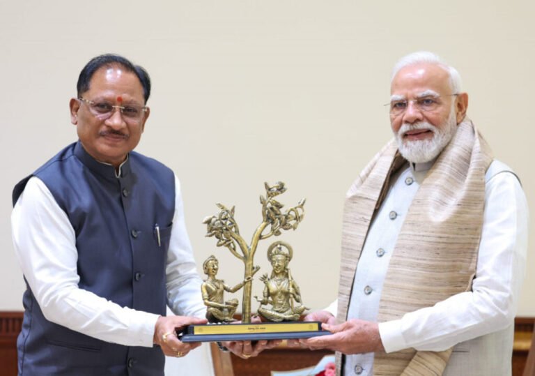 प्रधानमंत्री नरेंद्र मोदी से मुख्यमंत्री विष्णु देव साय ने की भेंट, छत्तीसगढ़ के विकास और ‘बस्तर विजन’ पर हुई विस्तृत चर्चा