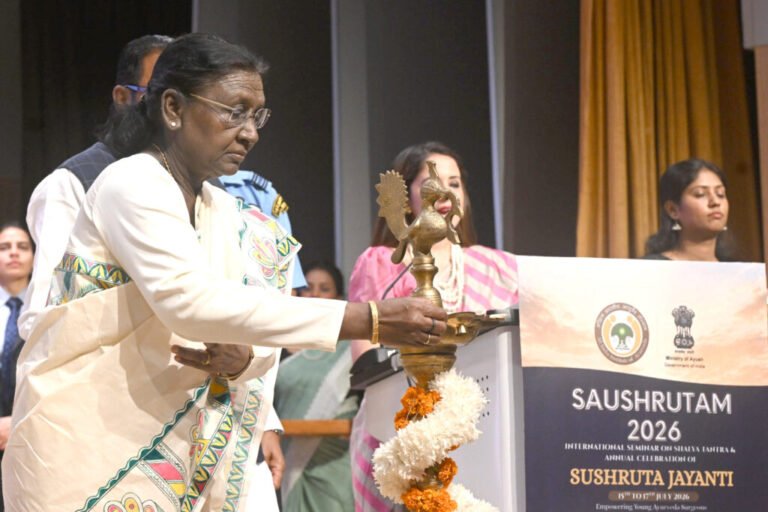 भारत की राष्ट्रपति ने नई दिल्ली में ‘सौश्रुतम् 2026’ का उद्घाटन किया