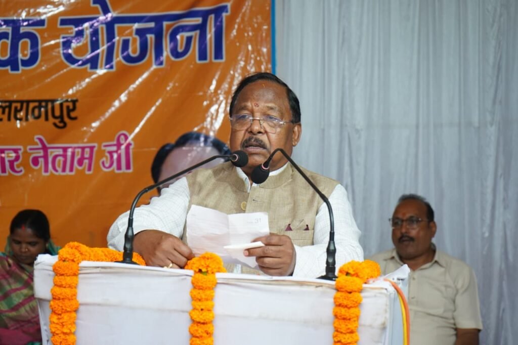 धरती आबा अभियान: मंत्री नेताम ने 8 करोड़ से अधिक रुपये की विकास परियोजनाओं का किया गया शिलान्यास