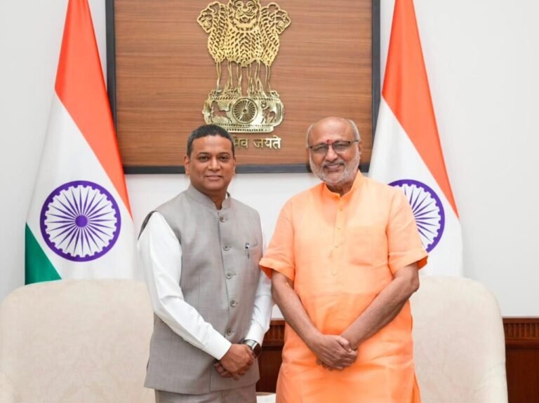 राज्यसभा के सभापति सीपी राधाकृष्णन ने नव निर्वाचित सांसदों को शपथ दिलाई