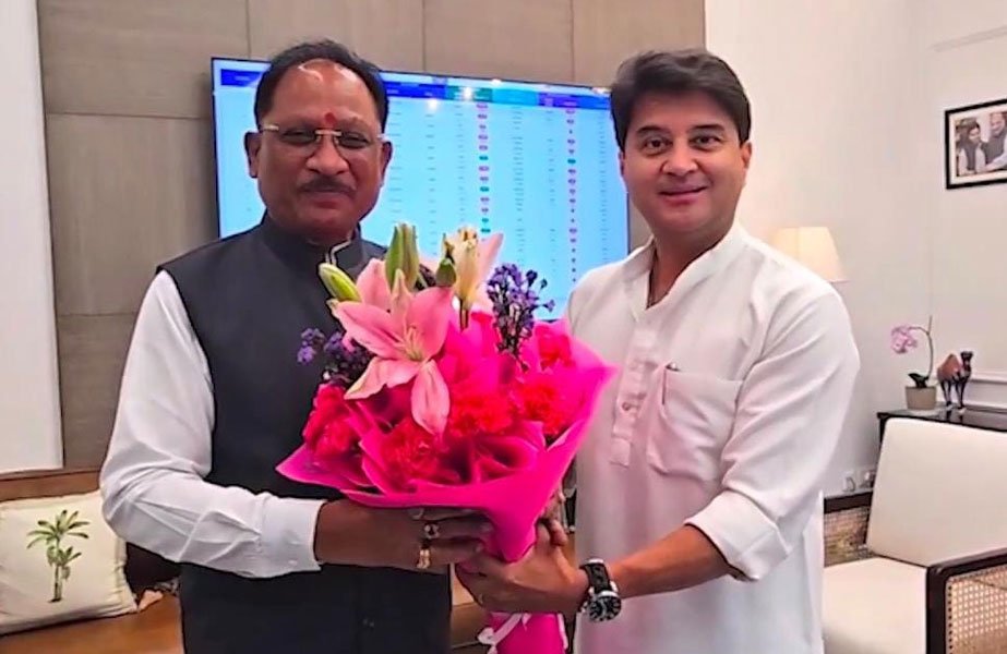 छत्तीसगढ़ के दूरस्थ क्षेत्रों को मिलेगी मजबूत डिजिटल पहचान, 2,305 नए मोबाइल टावरों के लिए मुख्यमंत्री विष्णु देव साय ने केंद्र से मांगी मंजूरी