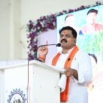 उप मुख्यमंत्री विजय शर्मा ने किसानों को वितरित किए शेयर प्रमाण पत्र