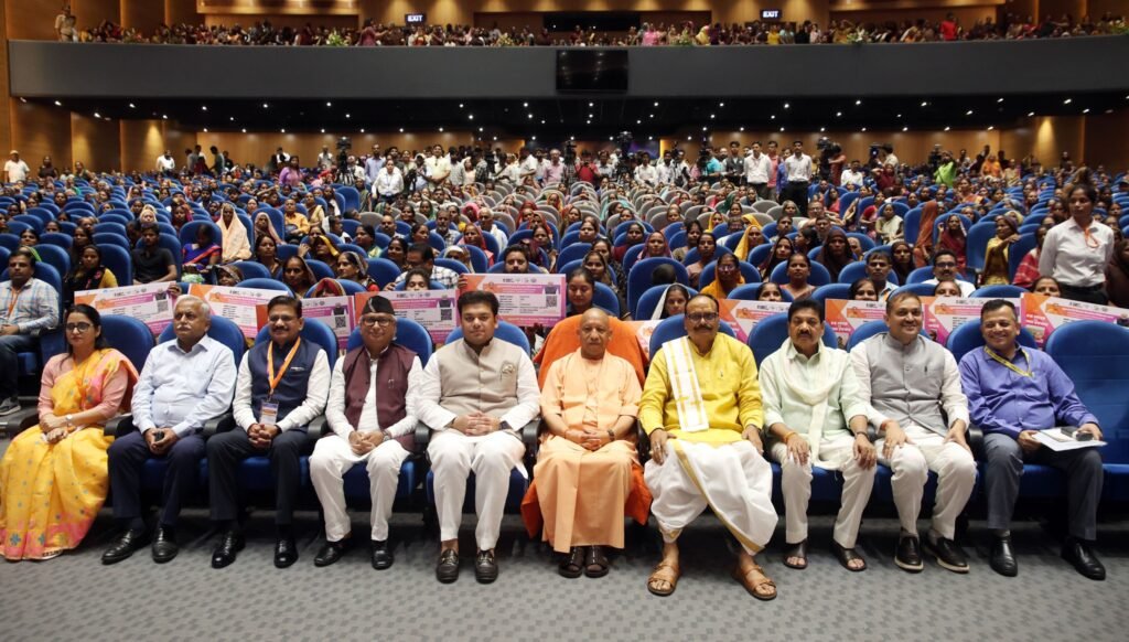 रक्षाबंधन से पहले मुख्यमंत्री ने 3.54 लाख ‘रसोइया बहनों’ को दिए चार बड़े उपहार