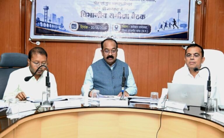 उप मुख्यमंत्री अरुण साव ने विकास कार्यों और योजनाओं के क्रियान्वयन की समीक्षा की