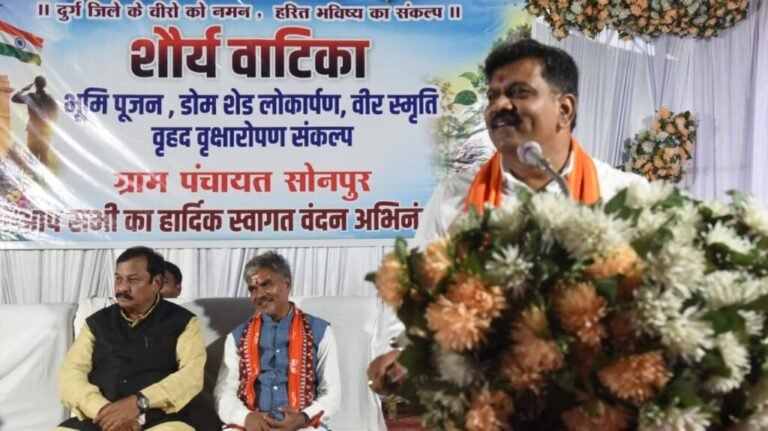 उपमुख्यमंत्री विजय शर्मा ने किया शौर्य वाटिका का भूमिपूजन, लगभग 79 लाख रुपए के विकास कार्यों का किया लोकार्पण