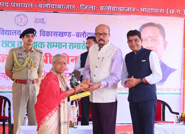 लक्ष्य हासिल करने के लिए जुनून जगाएं और मेहनत करें: राज्यपाल रमेन डेका