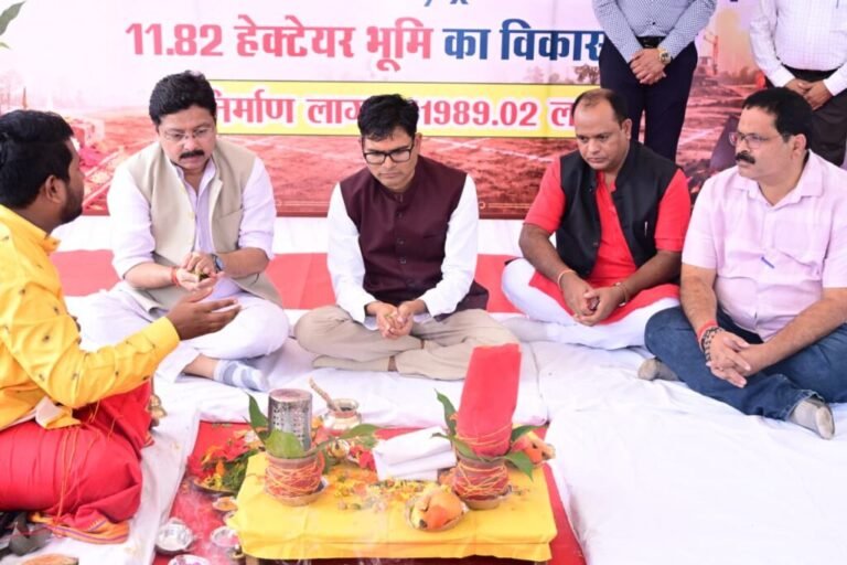 नवा रायपुर को देश की अग्रणी ग्रीनफील्ड सिटी के रूप में विकसित करने पर जोर : आवास एवं पर्यावरण मंत्री ओ.पी. चौधरी