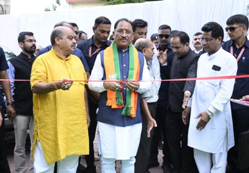 देश की आजादी में छत्तीसगढ़ के वीर नायकों का योगदान नई पीढ़ी तक पहुंचाना हमारा दायित्व : मुख्यमंत्री साय