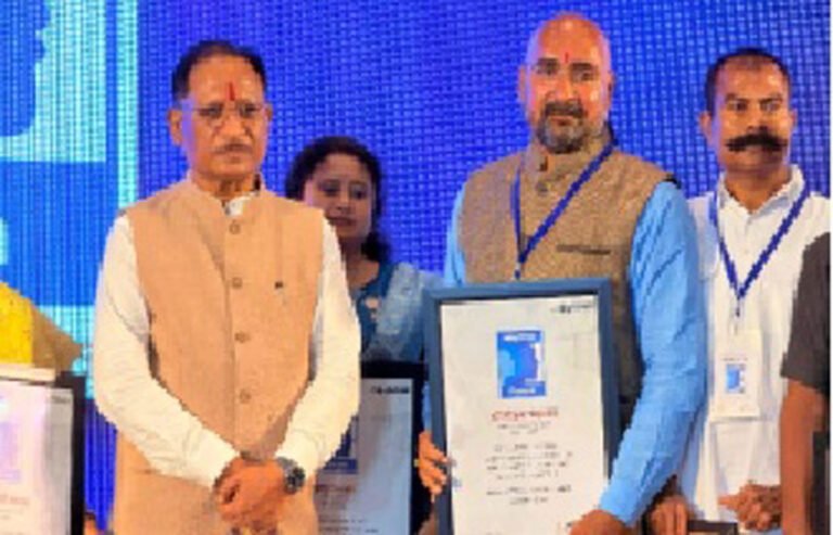 एमबीए कर मोहन चंद्राकर ने खेती को बनाया मॉडल प्राकृतिक एवं जैविक खेती को दे रहें हैं बढ़ावा