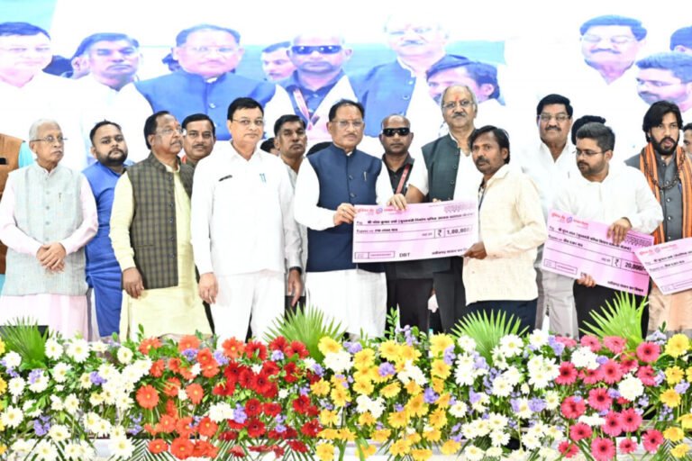 ढाई साल की उपलब्धियाँ- छत्तीसगढ़ का श्रमिक कल्याण के क्षेत्र में नई पहचान
