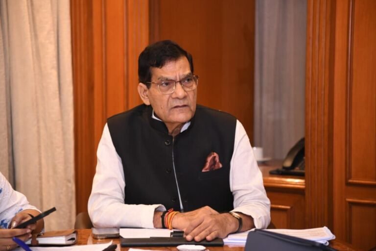 केंद्रीय मंत्री  मनोहर लाल खट्टर ने सेवा पखवाड़ा के दृष्टिगत राज्यों के नगर विकास मंत्रियों के साथ की वर्चुअल बैठक