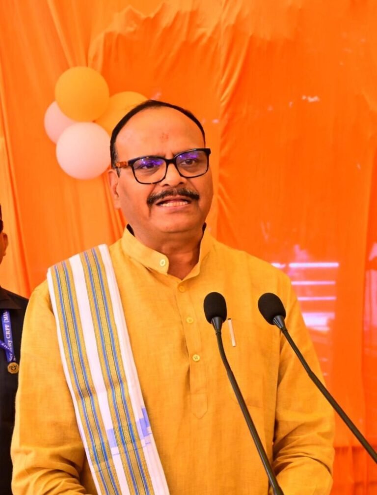 उपमुख्यमंत्री ब्रजेश पाठक ने लखनऊ के सिविल अस्पताल में स्ट्रोक यूनिट, सुपर-स्पेशियलिटी ओपीडी और न्यूरोसर्जरी वार्ड का किया उद्घाटन