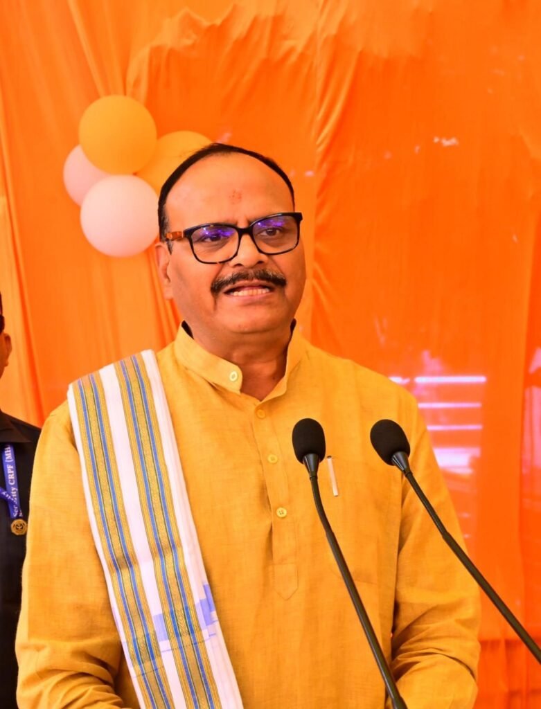 उपमुख्यमंत्री ब्रजेश पाठक ने लखनऊ के सिविल अस्पताल में स्ट्रोक यूनिट, सुपर-स्पेशियलिटी ओपीडी और न्यूरोसर्जरी वार्ड का किया उद्घाटन
