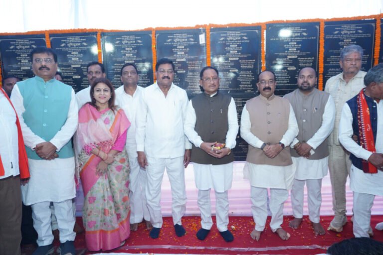 बेमेतरा : मुख्यमंत्री विष्णु देव साय ने बेमेतरा जिले को दी 183 करोड़ के विकास कार्यों की सौगात