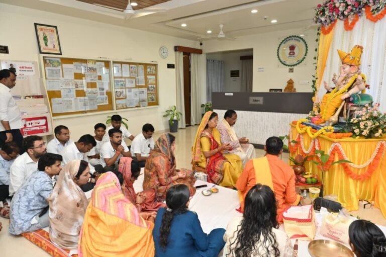रामविचार नेताम के शासकीय निवास में विधि-विधान से हुई भगवान श्री गणेश की स्थापना