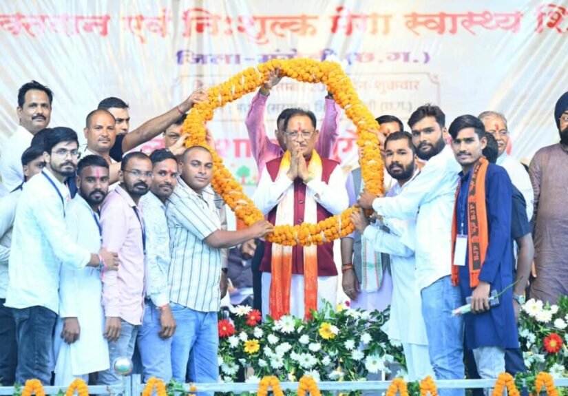 मुख्यमंत्री साय ने 21 विकास कार्यों का किया लोकार्पण एवं शिलान्यास